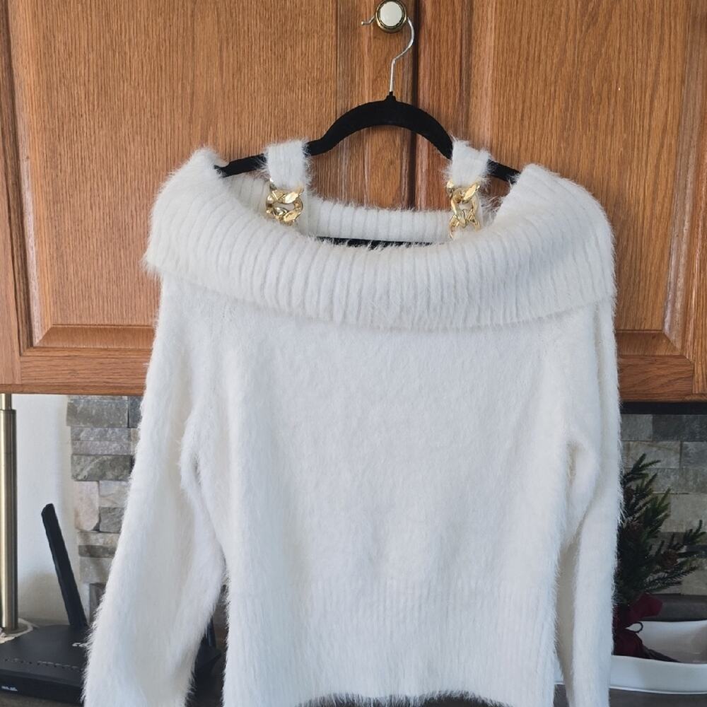 VENUS Soft White Cowl Neck Sweater - Picture 7 of 7
